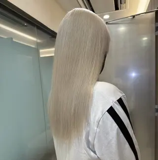 ロング ハイトーン/レイヤー /迫田龍明のヘアスタイル