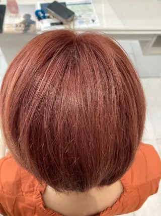 ショート カラー 岩崎 裕司のヘアスタイル