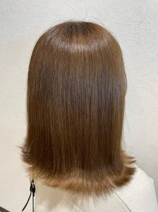 カラー 岡村 真子のヘアスタイル