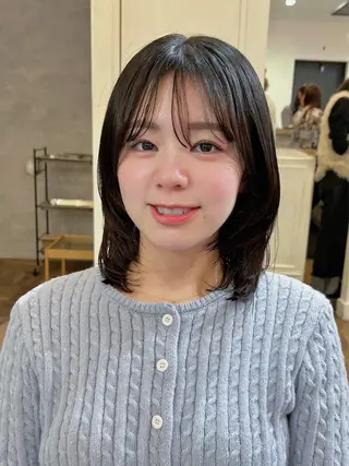 ミディアム 梅田/透明感カラー ボブレイヤーきょうかのヘアスタイル