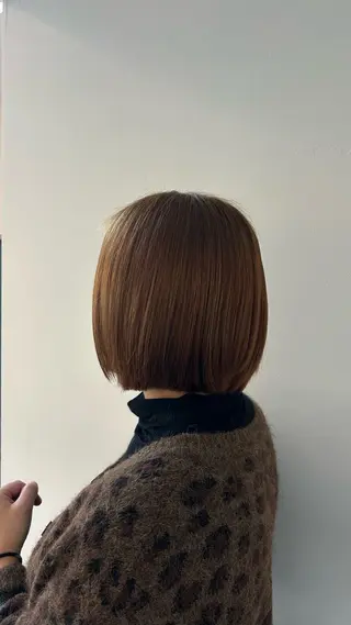 ショート カラー 松井 詩織のヘアスタイル