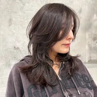 セミロング 🌞レイヤー×カラー 前川那津美🌞のヘアスタイル