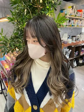 ロング 【.ico】心斎橋 飛田ゆうきのヘアスタイル