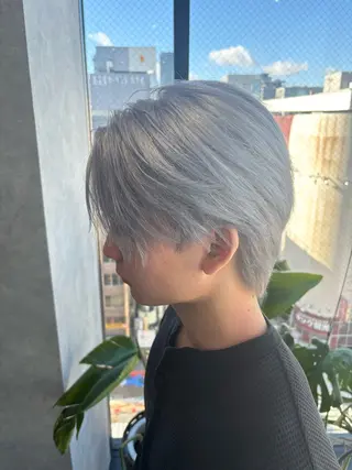 カラー CS made by SHACHU 栄所属・山田 瑛司のヘアスタイル