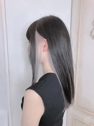 セミロング カラー デザインカラー🎨 下北沢 / 磯部のヘアスタイル