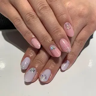 ネイル imymemine所属・渡邊 束紗のネイルデザイン