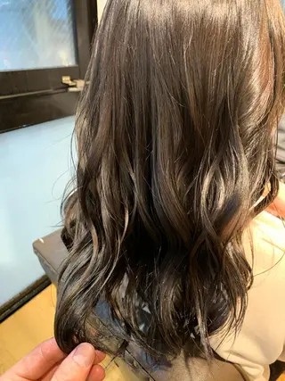 カラー 四ッ井 翔のヘアスタイル