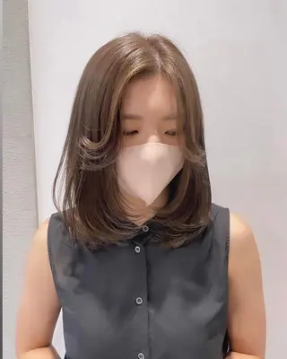 ミディアム 銀座/レイヤーカット 🤍内野すみれのヘアスタイル
