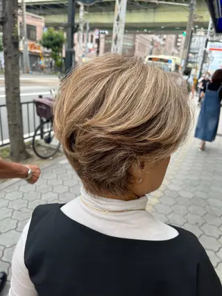 ショート カラー Lamie所属・大人女子&髪改善専門 Nobuフリーランスのヘアスタイル