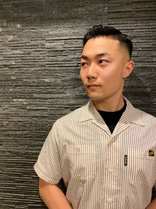 ショート パーマ ヒロ銀座所属・牧 颯斗のヘアスタイル