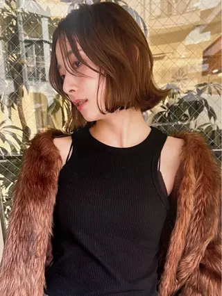 ショート カラー 小顔ボブ jilblanカホのヘアスタイル