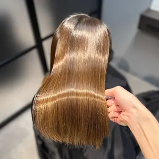 ロング パーマ ブリーチなし Ⅰ 髪質改善カラーのヘアスタイル