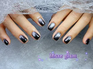 ネイル More Glam 池袋東口店のネイルデザイン