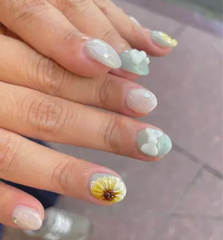 ネイル Ash関内ネイリスト 荒木晴香のネイルデザイン