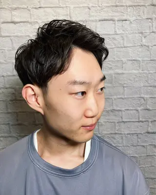 ミディアム パーマ メンズ お客様満足度NO.1 小林真弥のヘアスタイル