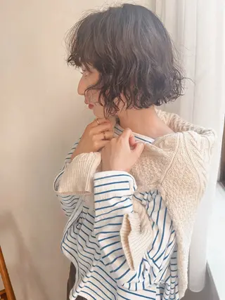 ミディアム パーマ joule 藤原沙綾のヘアスタイル