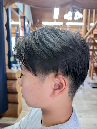 ショート メンズ 本田 圭輔のヘアスタイル