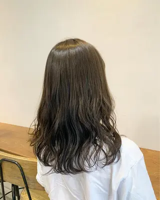 ミディアム カラー ハイトーン/レイヤー 💜Akaneのヘアスタイル