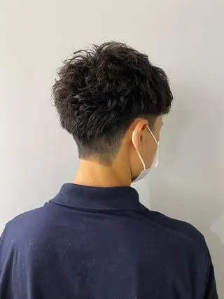 パーマ メンズ 鈴木 真司のヘアスタイル