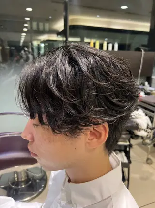 ショート メンズパーマ 岩成健志郎のヘアスタイル
