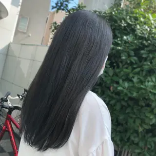 セミロング カラー 山崎 絵莉香のヘアスタイル