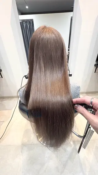 ロング 小沢 真澄のヘアスタイル