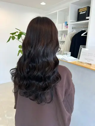 カラー カドムラ モエのヘアスタイル
