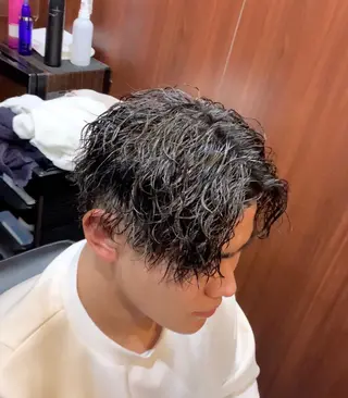 ミディアム メンズ HIROGINZA ヒロ銀座 青山所属・マツオ リュウホウ🐉のヘアスタイル