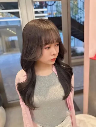 ロング カラー 顔周り似合わせ・巻け るレイヤー水谷航大のヘアスタイル