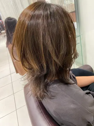 セミロング 橋本 茉保のヘアスタイル