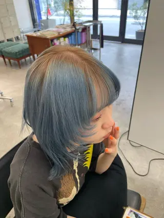 ミディアム カラー レイヤーパーマ、ボブ 小須田ゆあのヘアスタイル