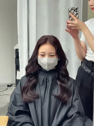 ロング カラー クルミ/ 💕ワンホンネイルのネイルデザイン