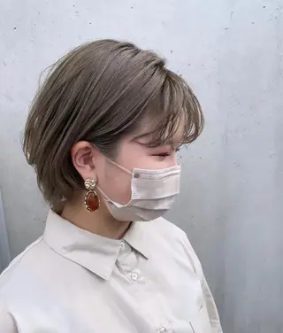 ショート カラー 北本 まどかのヘアスタイル
