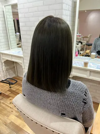 ミディアム 透明感カラー/牧内 楓/インナーカラーのヘアスタイル