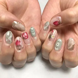 ネイル Twinkling( private salon)所属・伊藤 京香のネイルデザイン