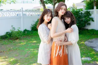 ミディアム カラー 栗原 瑠世のヘアスタイル