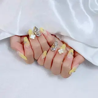 ネイル Amina nail salonのネイルデザイン