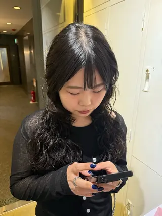 ロング パーマ キダ ユウナのヘアスタイル