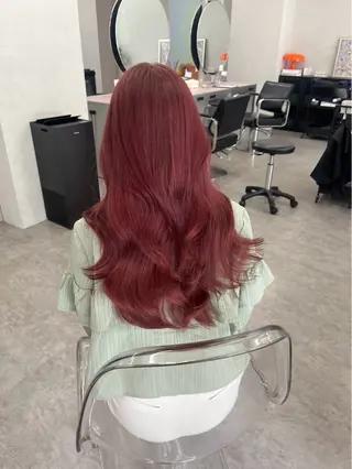 カラー よしもと ひなのヘアスタイル