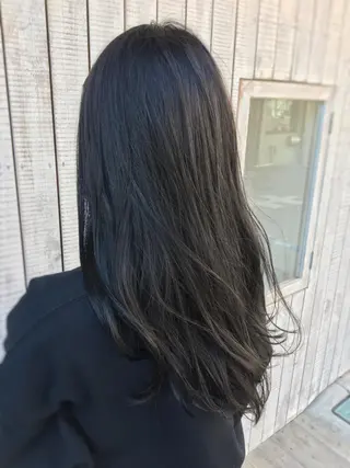 ミディアム カラー ケアブリーチ 坪井佑樹のヘアスタイル