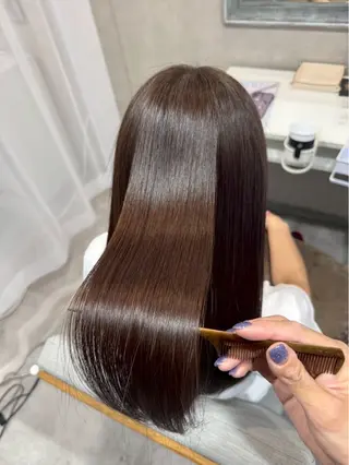 ロング カラー 森 愛友のヘアスタイル