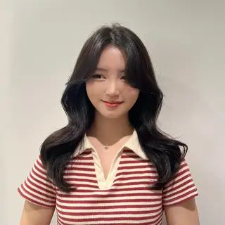 ロング カラー 🩷渋谷/韓国レイヤ ー/透明感/Sayaのヘアスタイル