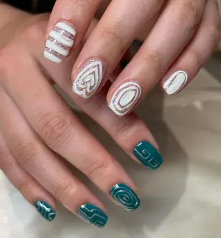 ネイル moca心斎橋所属・˚✧⁺⭐︎༚moca miyuu⁎⁺˳✧༚のネイルデザイン