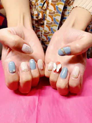 ネイル マジョリカ ブルーのネイルデザイン