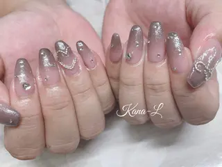 ネイル 芦辺 香奈のネイルデザイン