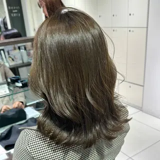 ミディアム カラー ヘアアレンジ ブリーチなしカラー /ベージュ/安形翔のヘアスタイル