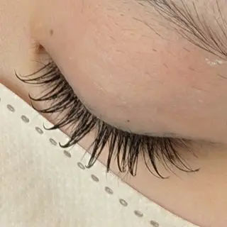 マツエク・マツパ 多田 遥香のヘアスタイル