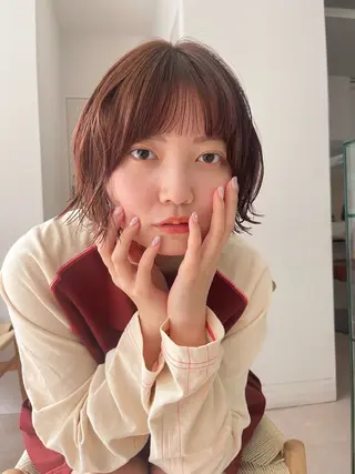 ショート カラー パーマ 阿久津真衣 似合わせカットのヘアスタイル