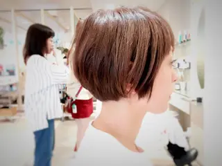 ショート カラー イガラシ ジュン/髪質改善のヘアスタイル