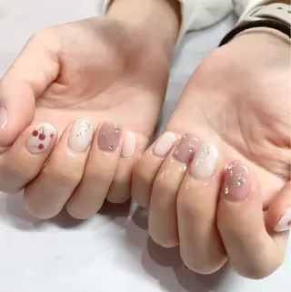 ネイル ネイルサロンエーナインイオンモール苗穂店所属・Fuse ioriのネイルデザイン